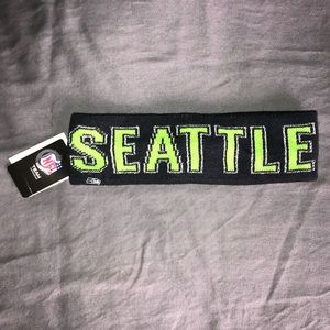 NWT Seattle Ear Warmer